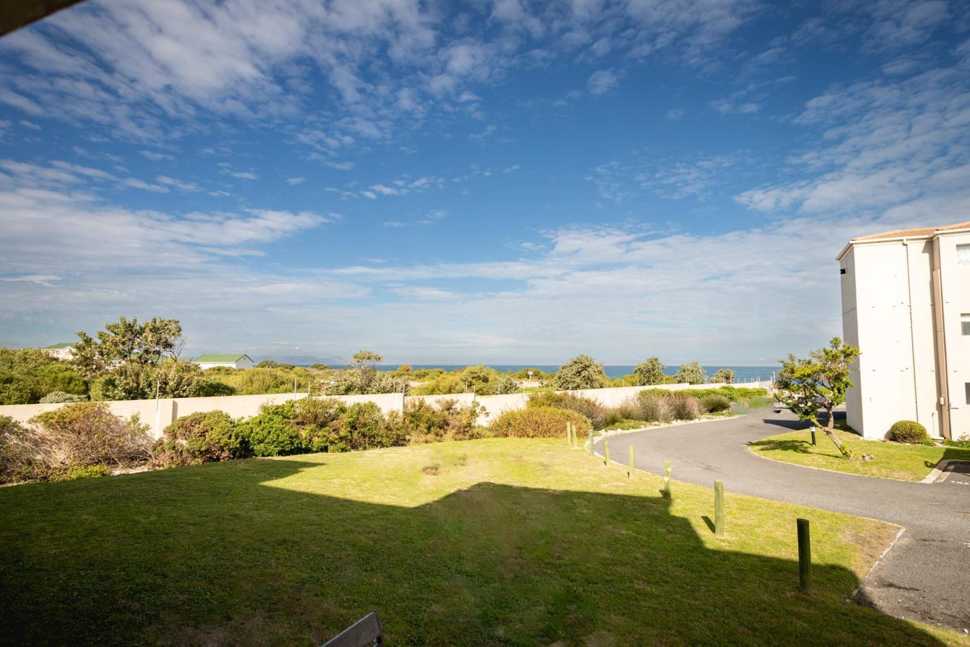 Apartment Ocean Whisper Unit 79 *